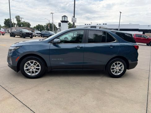 Used 2024 Chevrolet Equinox LT FWD image 11