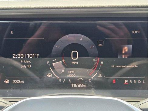 Certified 2025 GMC Terrain Elevation w/ Elevation Premium Package FWD image 32
