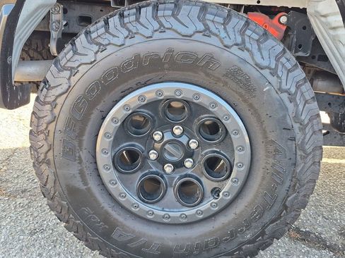 Used 2025 Ford F150 Raptor AWD/4WD image 13