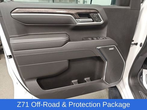 Used 2022 Chevrolet Silverado 1500 LTZ w/ LTZ Premium Package image 22