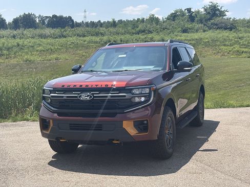 New 2027 Ford Expedition Tremor w/ Driver's Package AWD/4WD image 1