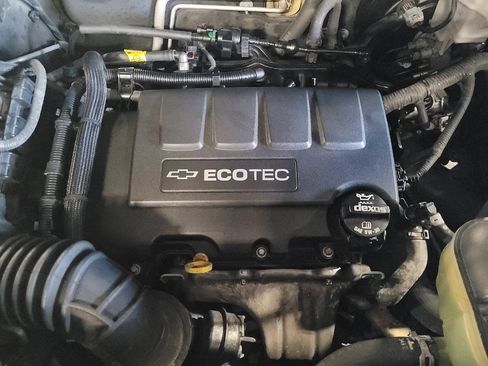 Used 2020 Chevrolet Trax LS image 30