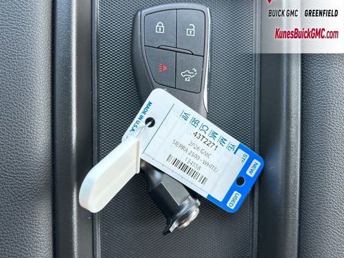 New 2026 GMC Sierra 2500 SLE image 37