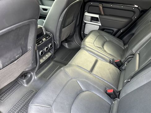 Used 2024 Land Rover Defender 130 S image 5