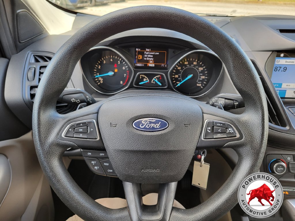Certified 2017 Ford Escape SE w/ Equipment Group 201A FWD image 33