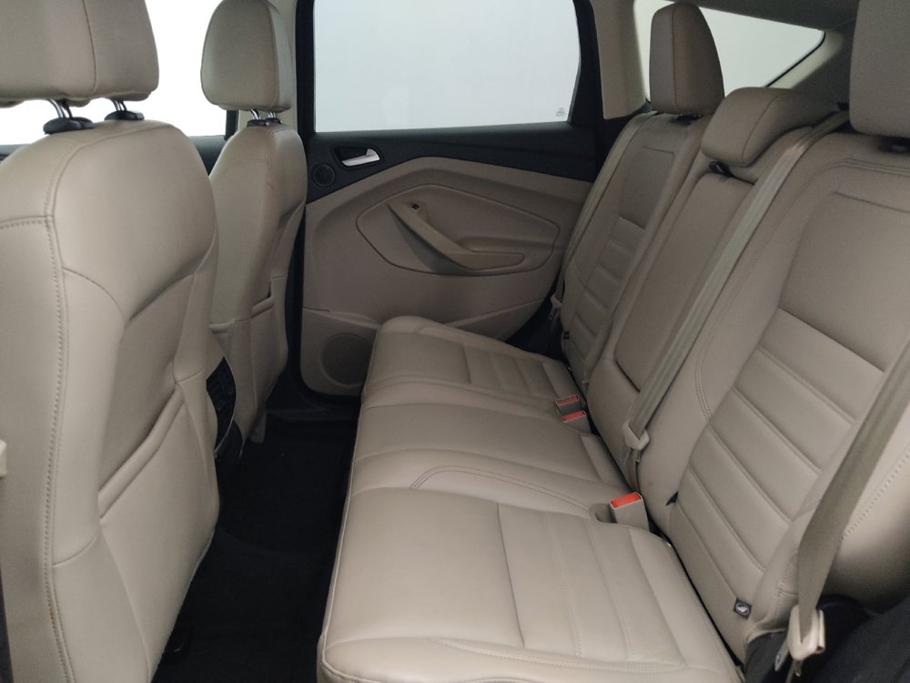Used 2017 Ford Escape SE w/ SE Leather Comfort Package FWD image 18