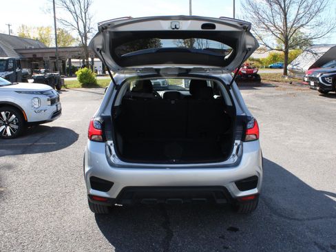 Used 2023 Mitsubishi Outlander Sport ES image 7