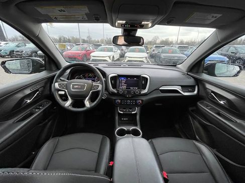 Used 2023 GMC Terrain SLT FWD image 21