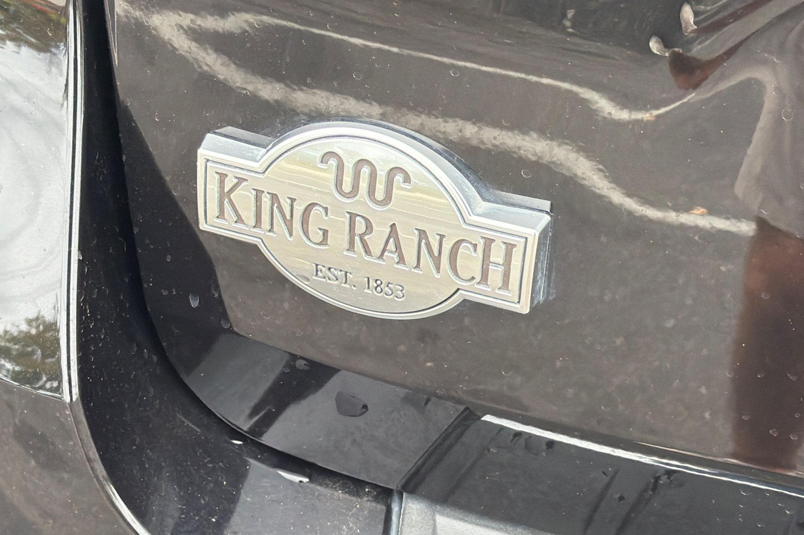 Used 2023 Ford Explorer King Ranch w/ Technology Package AWD/4WD image 14