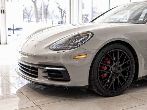 Used 2019 Porsche Panamera image 5