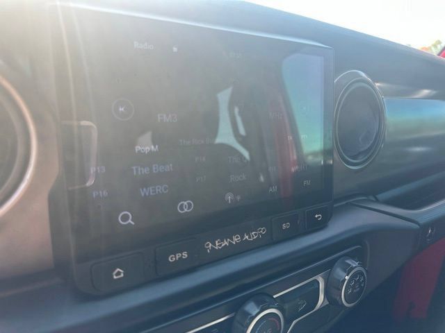 Used 2018 Jeep Wrangler Unlimited Sport AWD/4WD image 23