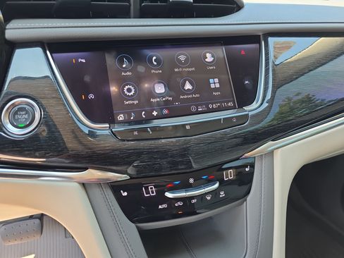 Used 2020 Cadillac XT6 Premium Luxury FWD image 18