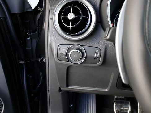 New 2025 Alfa Romeo Stelvio Sprint AWD/4WD image 35