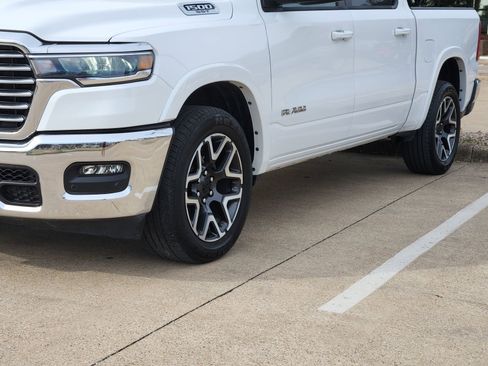 Used 2025 RAM 1500 Laramie image 12
