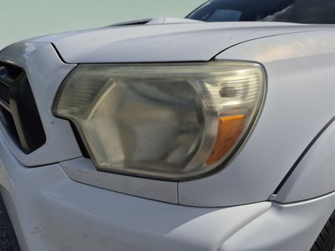 Used 2015 Toyota Tacoma PreRunner w/ TRD Sport Package RWD image 21