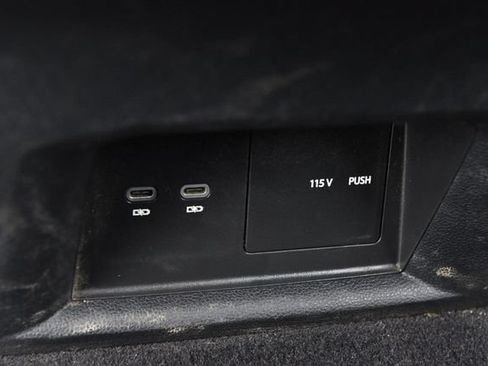 Used 2023 Volkswagen Atlas SE AWD/4WD image 23