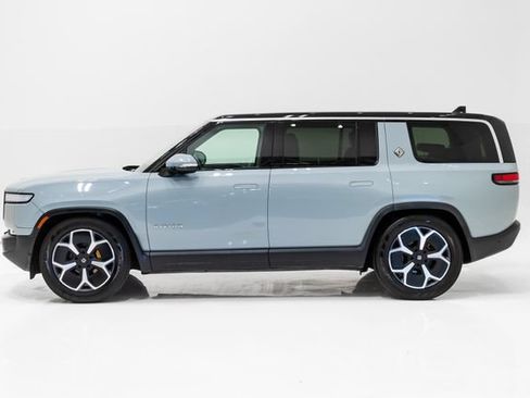 Used 2023 Rivian R1S Launch Edition Quad AWD/4WD image 28
