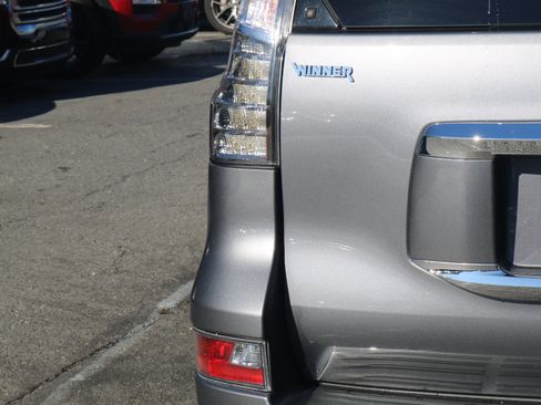 Used 2017 Lexus GX 460 Luxury image 7