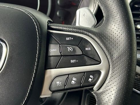Used 2018 Jeep Grand Cherokee Trackhawk AWD/4WD image 35