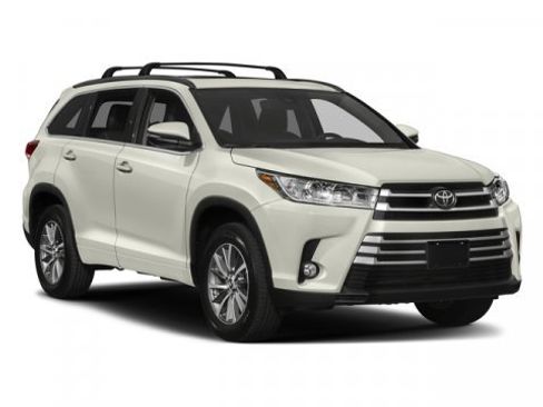 Used 2017 Toyota Highlander XLE AWD/4WD image 6