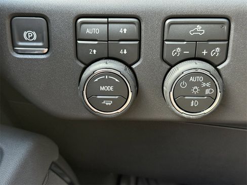 New 2026 Chevrolet Silverado 1500 LT Trail Boss w/ Protection Package image 24