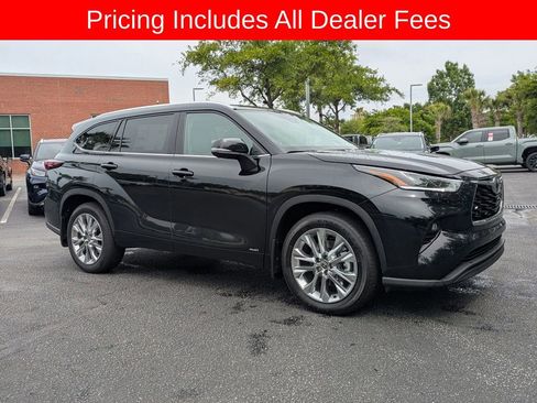 New 2026 Toyota Highlander Limited AWD/4WD image 2