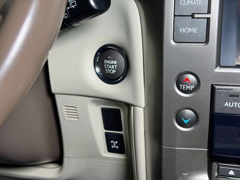 Used 2016 Lexus GX 460 image 46