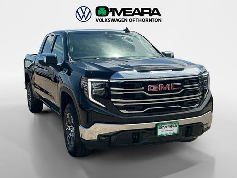 Used 2025 GMC Sierra 1500 SLT AWD/4WD image 7