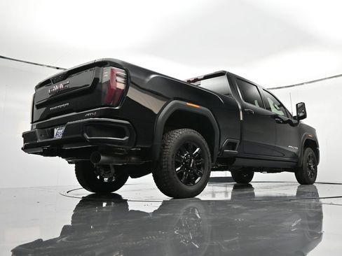 Certified 2025 GMC Sierra 2500 AT4 w/ AT4 Premium Plus Package image 45