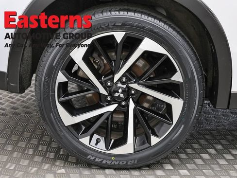 Used 2024 Mitsubishi Outlander SE AWD/4WD image 30