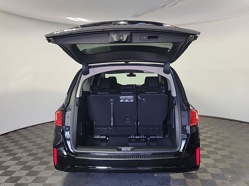 Certified 2025 Honda Odyssey EX-L image 6