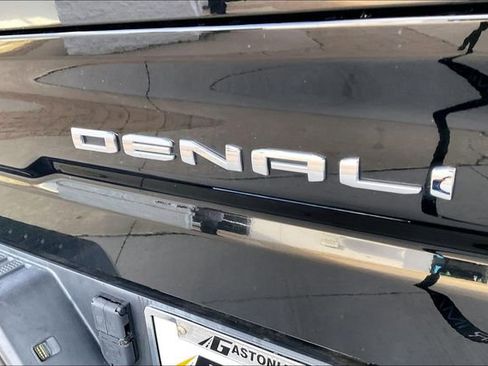 Used 2020 GMC Sierra 1500 Denali w/ Denali Ultimate Package image 22