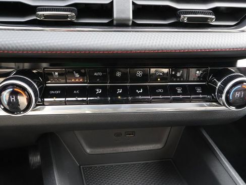 New 2026 Chevrolet Equinox RS w/ Convenience Package III image 28