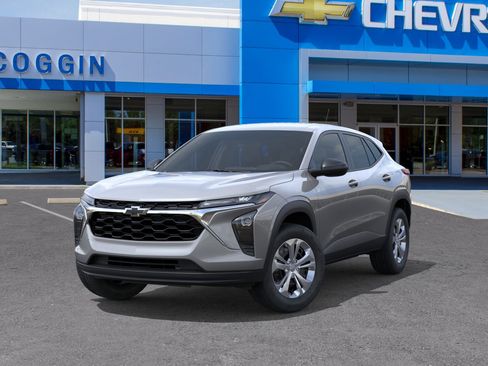 New 2026 Chevrolet Trax LS FWD image 6