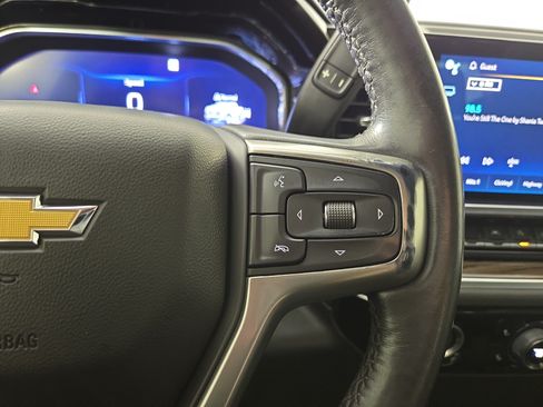 Used 2022 Chevrolet Silverado 1500 LT AWD/4WD image 16