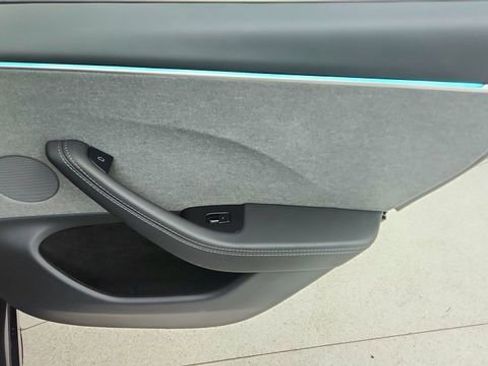 Used 2025 Tesla Model 3 Long Range image 26