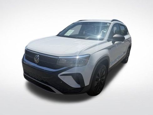 Used 2024 Volkswagen Taos S FWD image 3