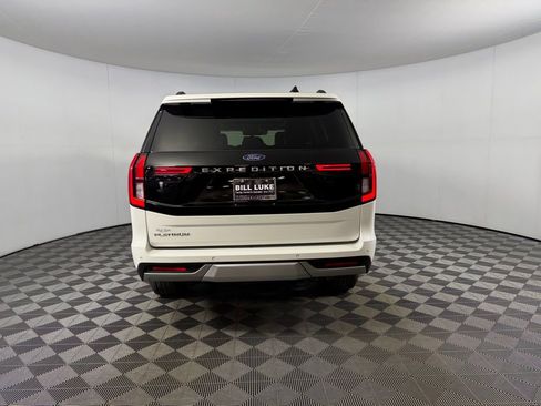 Used 2025 Ford Expedition Platinum w/ Driver's Package image 9