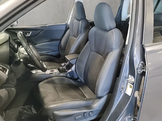 Used 2020 Subaru Forester Premium AWD/4WD image 23