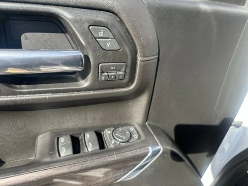 Used 2019 Chevrolet Silverado 1500 LTZ w/ LTZ Premium Package AWD/4WD image 16