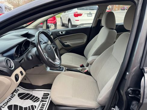 Used 2015 Ford Fiesta SE image 20
