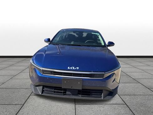 Used 2025 Kia K4 LXS image 2