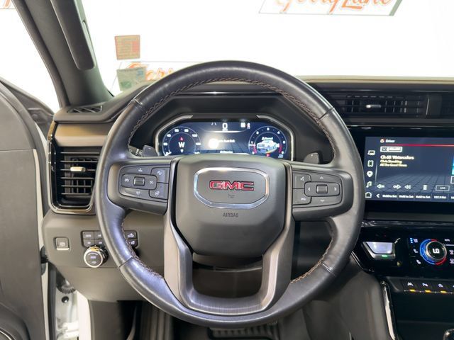 Used 2023 GMC Sierra 1500 AT4 w/ Technology Package AWD/4WD image 7
