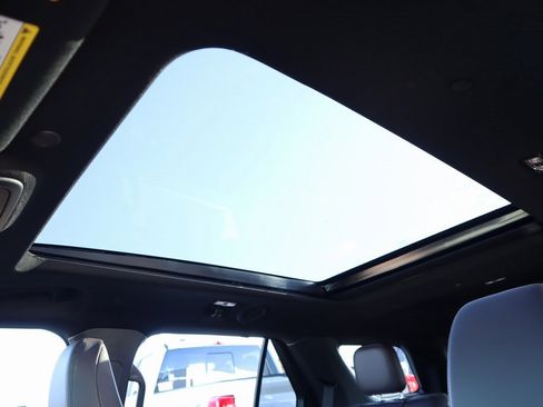 New 2026 Ford Explorer Platinum w/ LUX Leather Package image 17