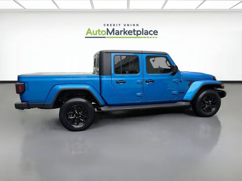Used 2023 Jeep Gladiator Sport AWD/4WD image 8