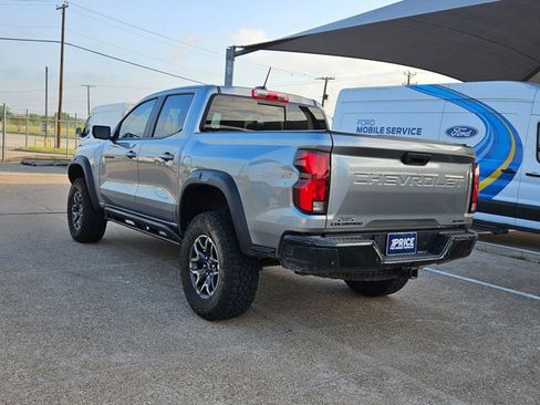 Used 2024 Chevrolet Colorado ZR2 w/ ZR2 Convenience Package III image 8