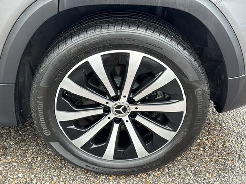 Used 2022 Mercedes-Benz GLB 250 image 4