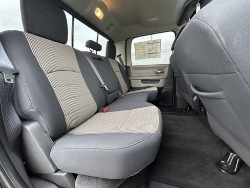 Used 2012 RAM 1500 Big Horn w/ Luxury Group image 19