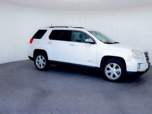 Used 2017 GMC Terrain SLT image 10