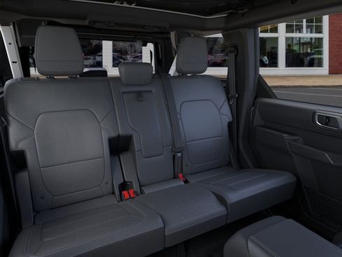 New 2026 Ford Bronco Outer Banks AWD/4WD image 11